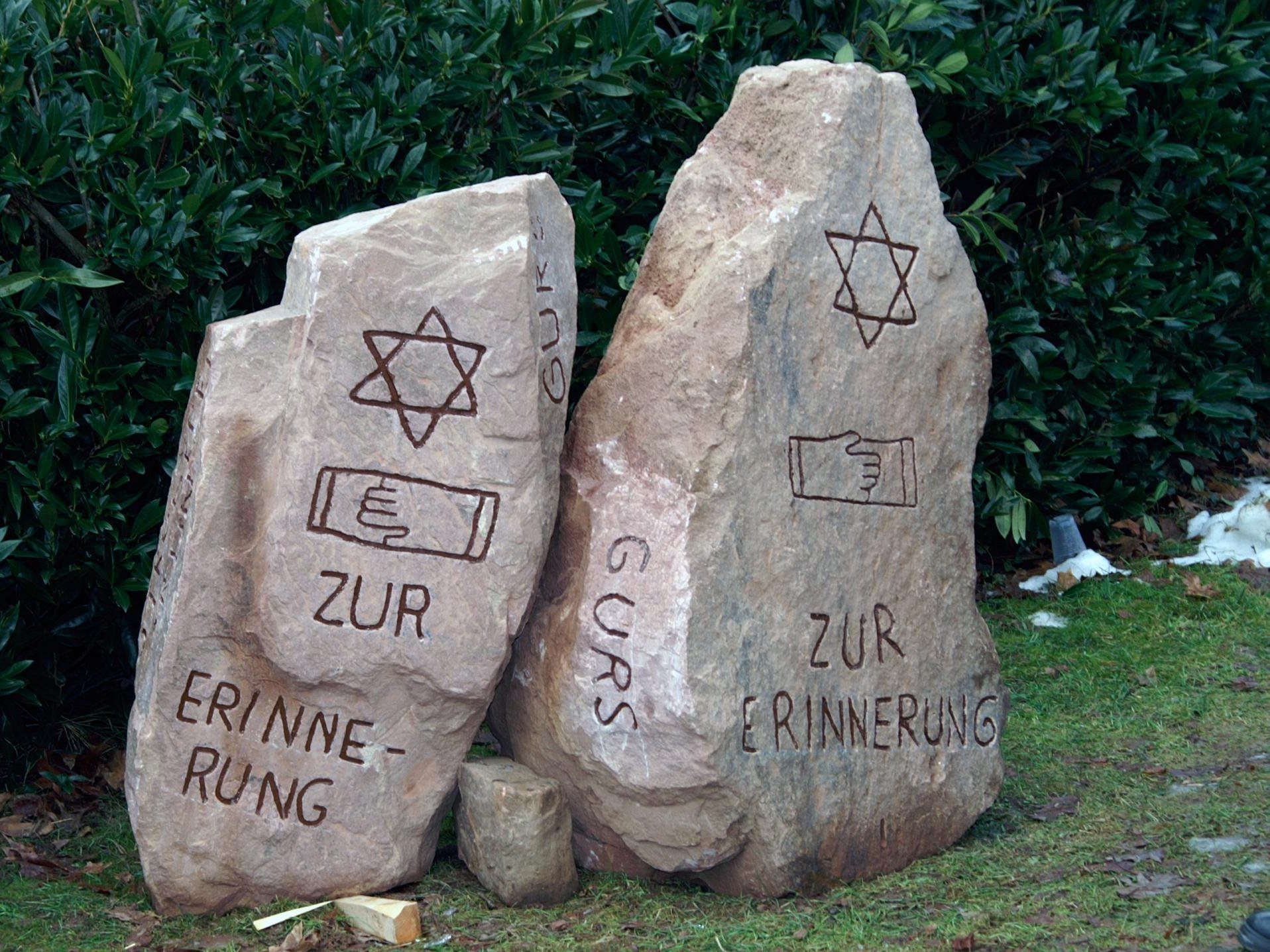 Gedenksteine für die Waldbrunner Jüdinnen und Juden