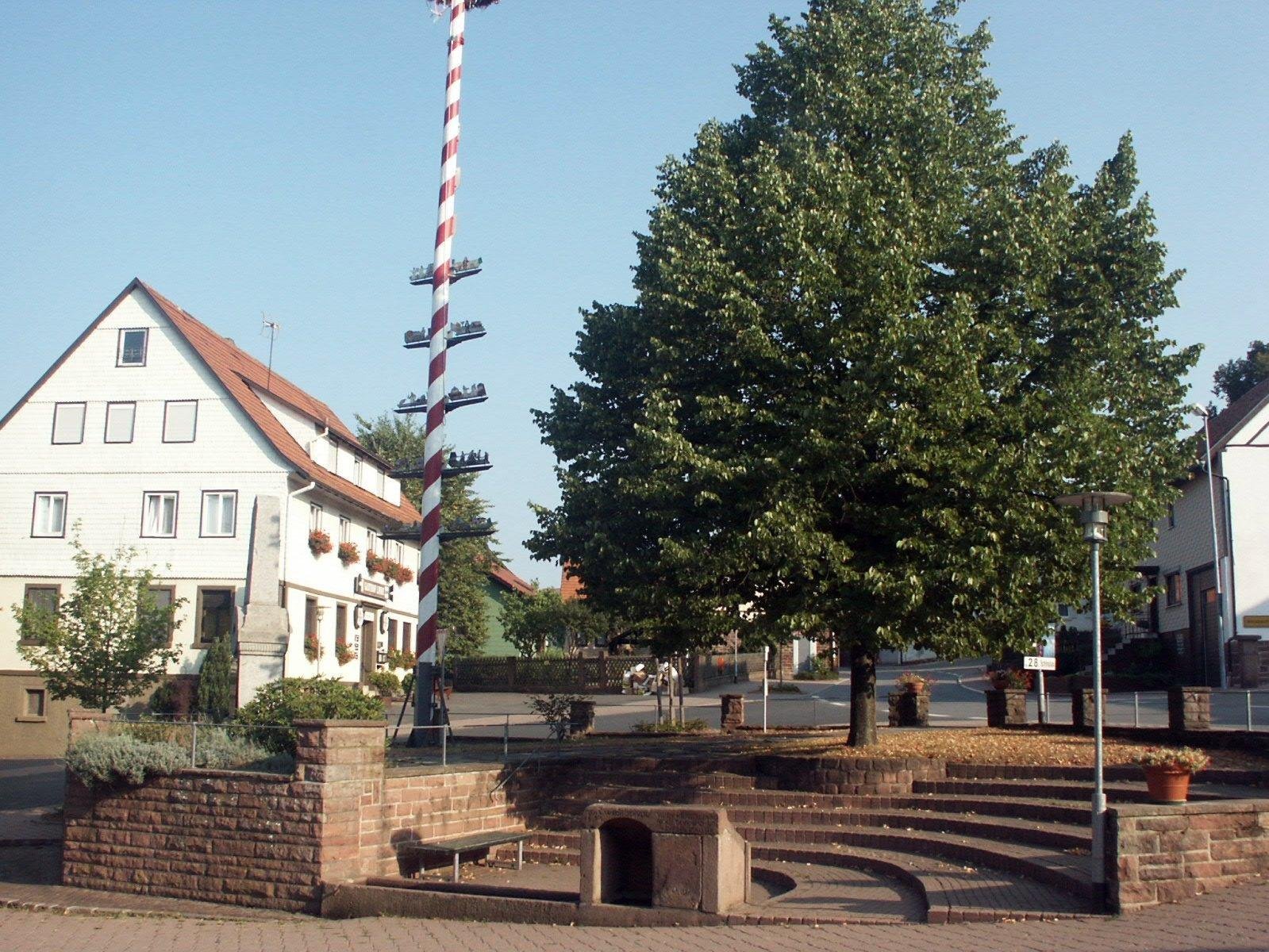 Dorfmitte Schollbrunn